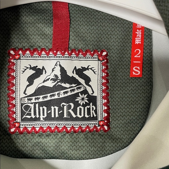 Alp N Rock Dark Green Half-Zip Top with Patterned Long Sleeves - Picture 5 of 10